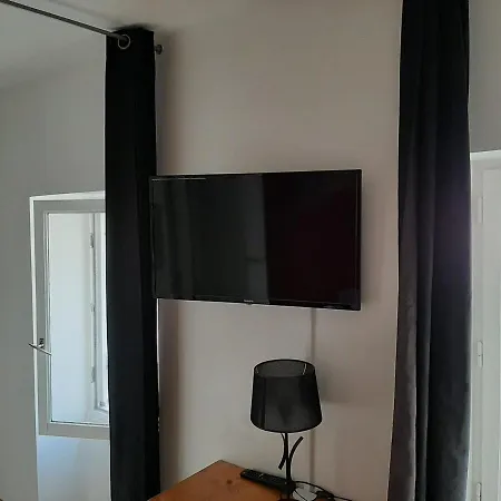Le Corhumel - Cozy And Relaxing Apartamento
