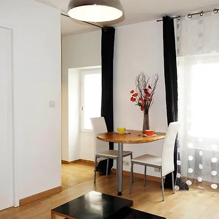 Le Corhumel - Cozy And Relaxing Daire Nantes